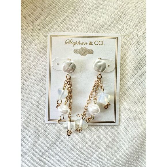 Pearl and moonstone mermaid style dangle earrings - Picture 2 of 8